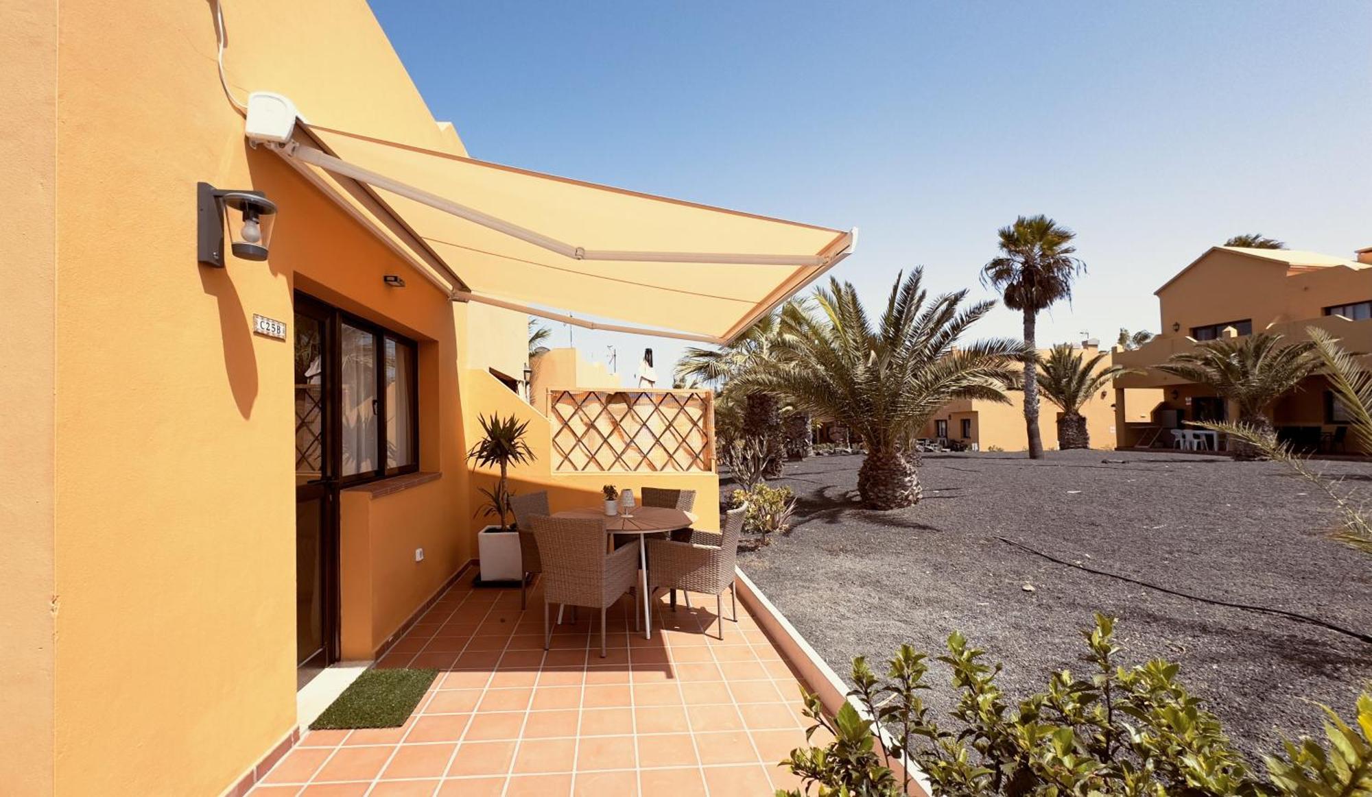 Golden Dream, Swimming Pool And Parking Βίλα Κοραλέχο Εξωτερικό φωτογραφία